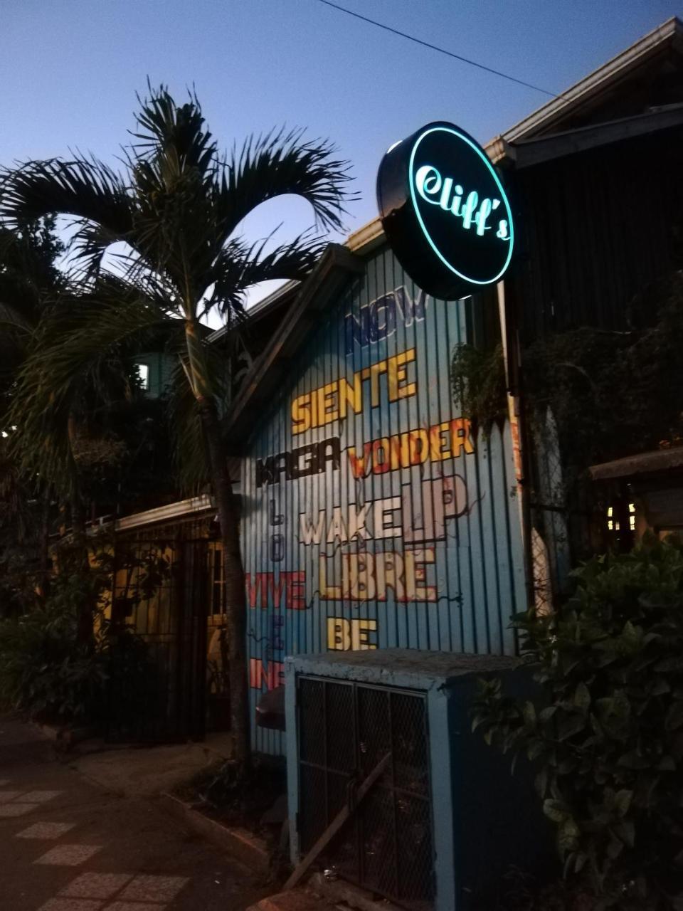 Cliff'S Hostel La Gruta ภายนอก รูปภาพ
