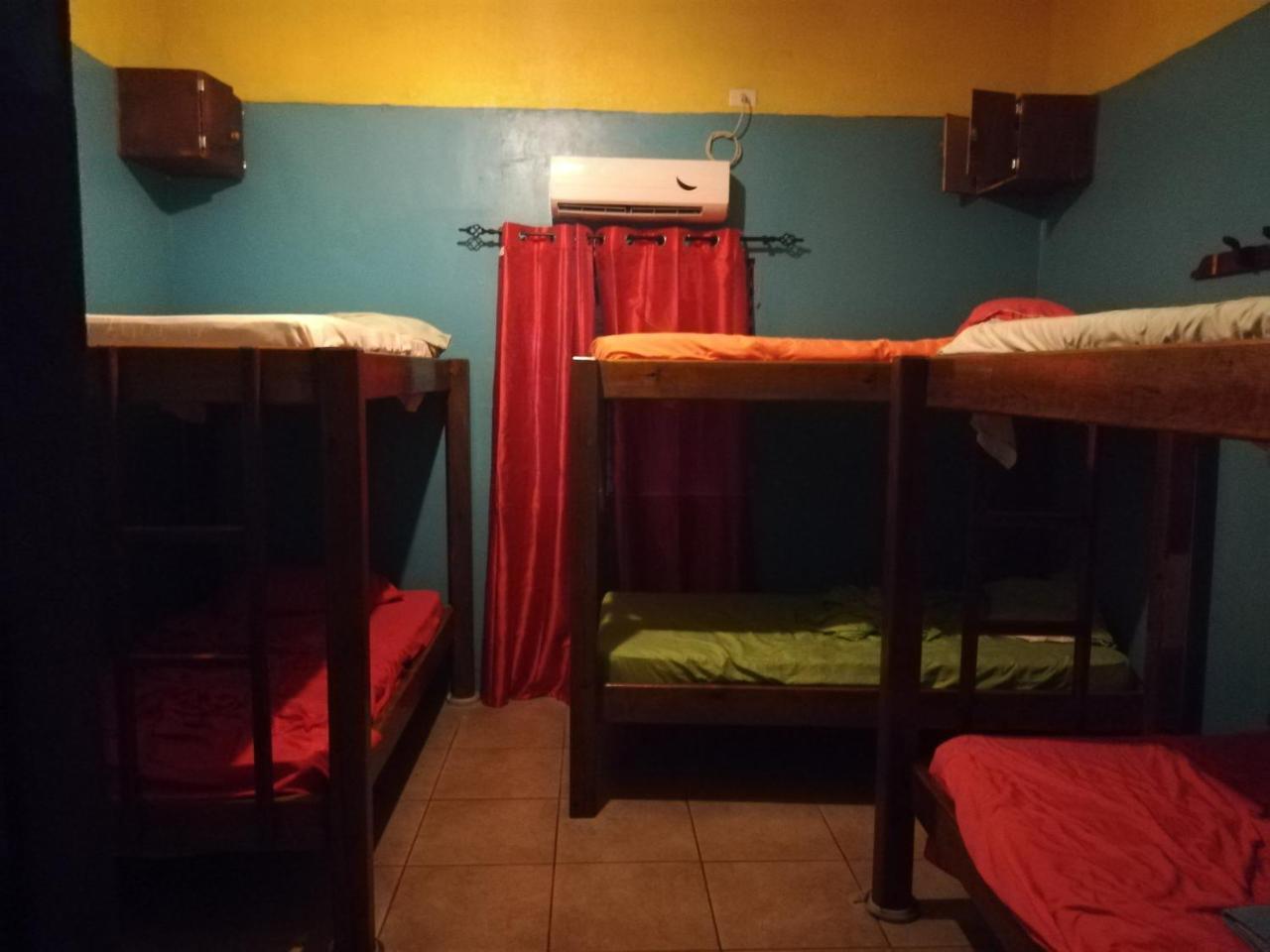 Cliff'S Hostel La Gruta ภายนอก รูปภาพ